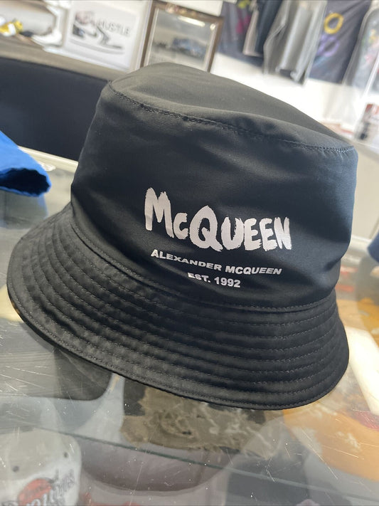 $450 Mens Alexander McQueen Graffiti Logo Bucket Hat Black Rare Sz L